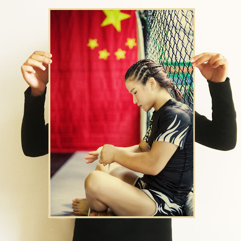 张伟丽海报女子格斗肌肉拳击装饰画励志健身壁纸房间墙贴卧室挂画