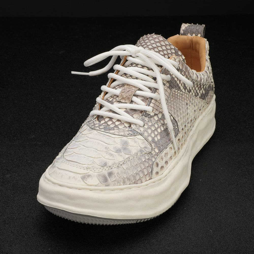 2022新款蟒蛇皮男鞋真皮运动休闲鞋潮流百搭鞋子男滑板鞋厂家批发