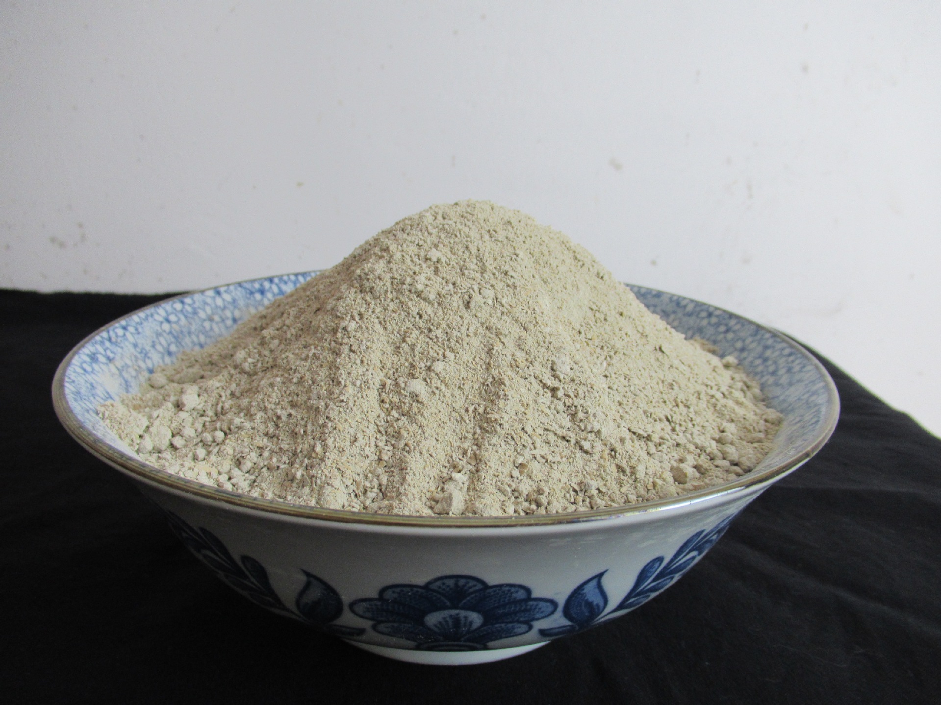 华师傅白酒酒曲生熟两用传统家用生料熟料液态法酿酒酵母自酿酒药