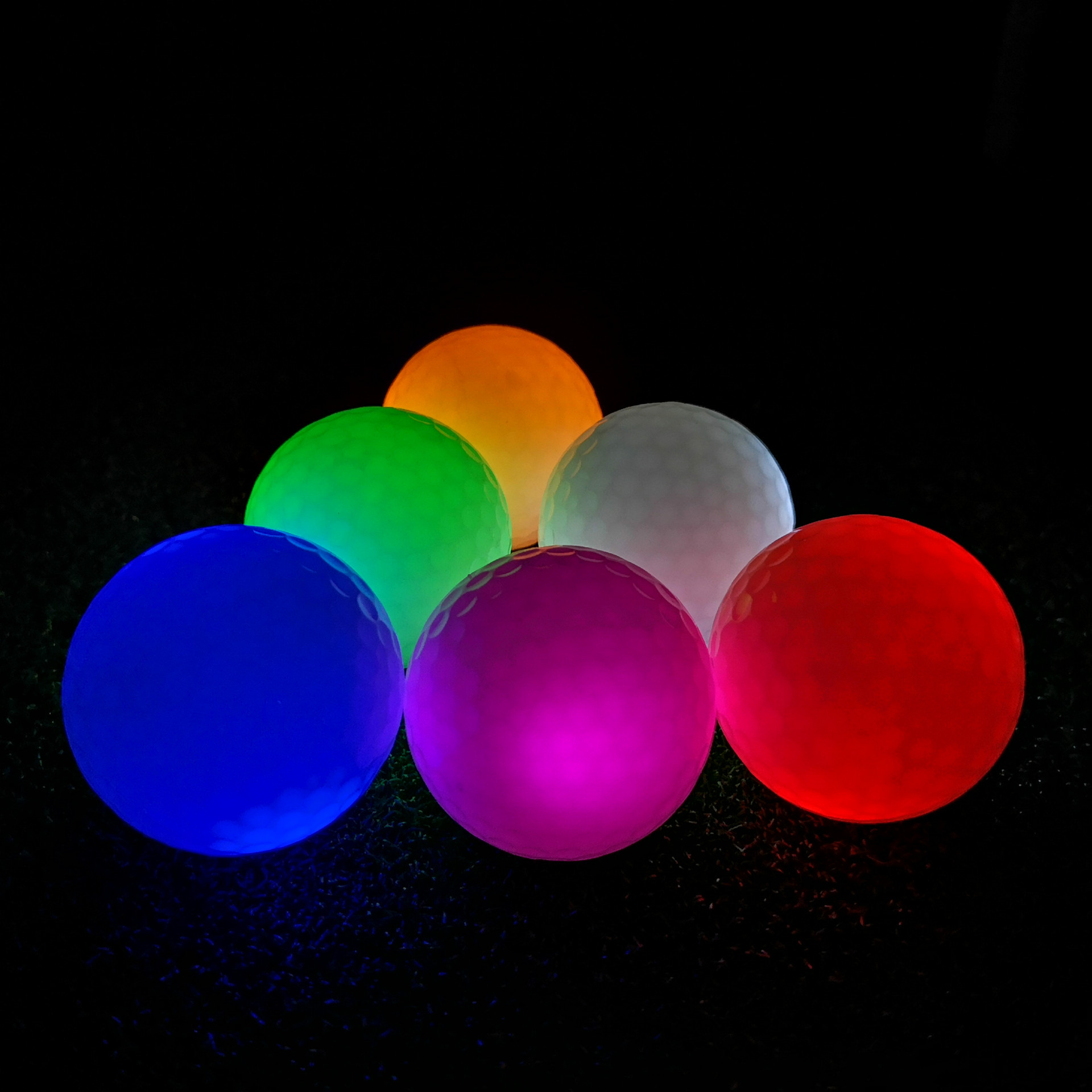 高尔夫夜光球夜场练习球led小白球高尔夫用品发光训练球6种颜色