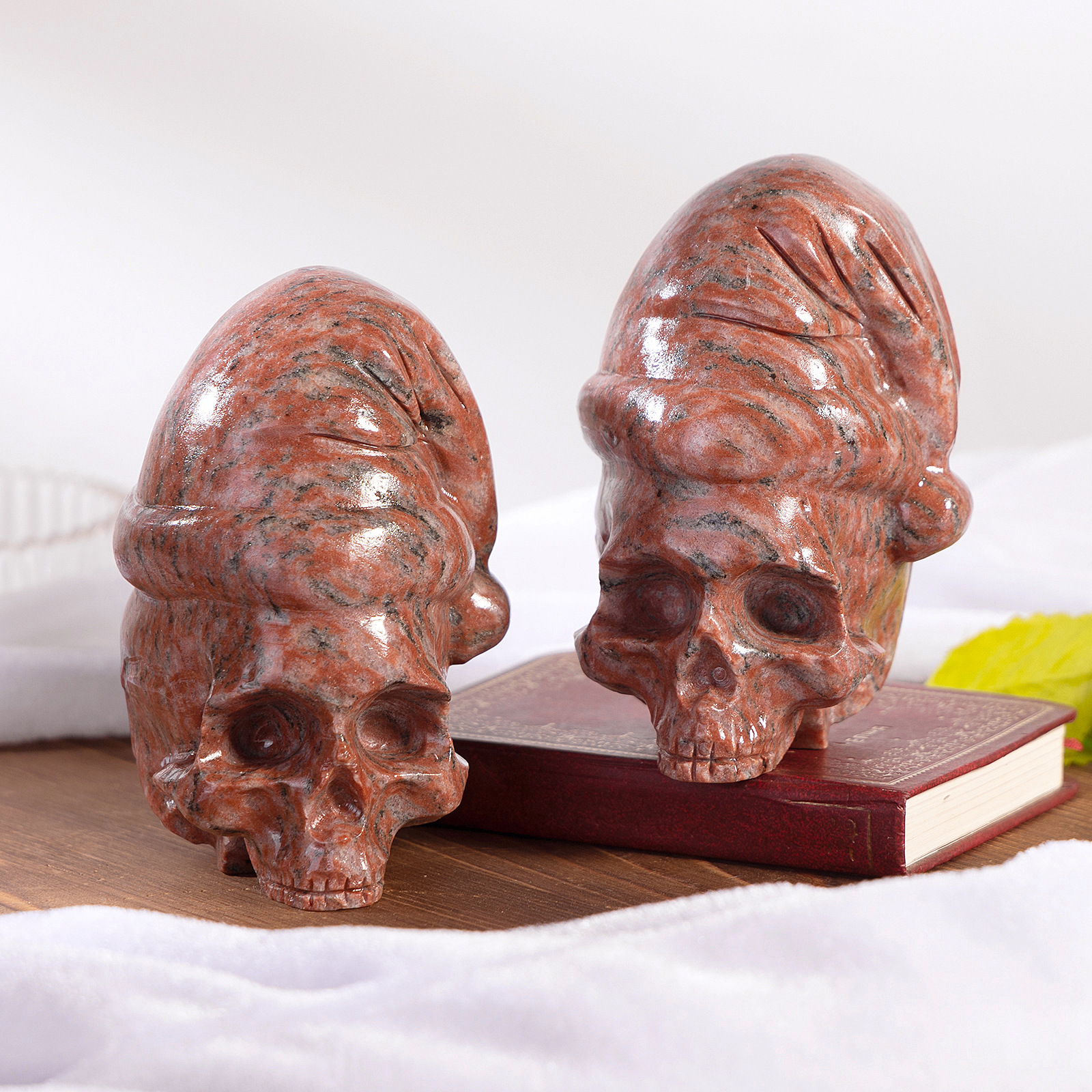 跨境欧美风雕刻天然水晶石骷髅头工艺品摆件万圣节热销款鬼头摆设