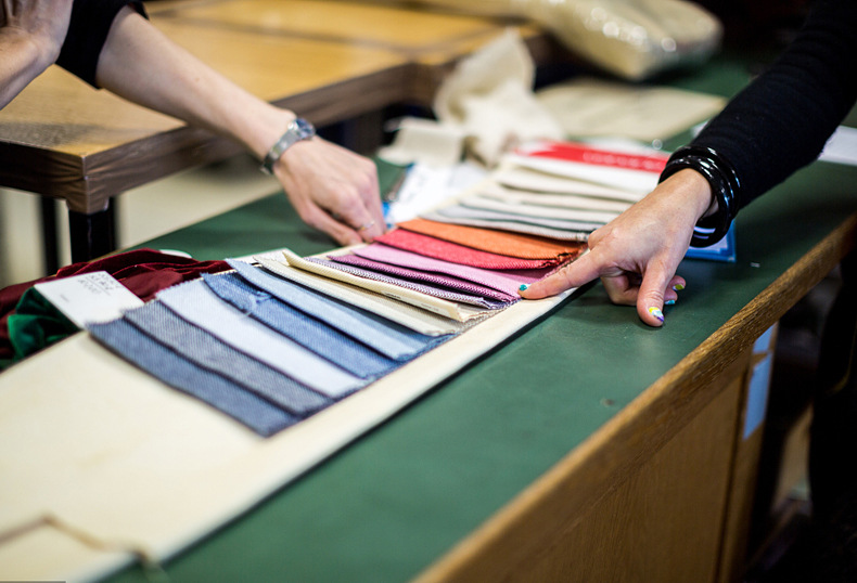 代找面料服务柯桥针织梭织布料 免费找面料中大服装代客找布现货