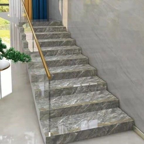 楼梯踏步瓷砖