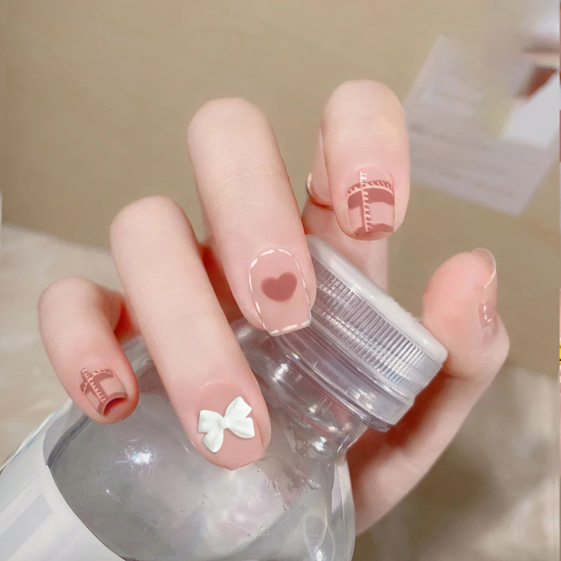 假指甲磨砂爱心短方圆穿戴甲成品蝴蝶结美甲片格子花纹-阿里巴巴