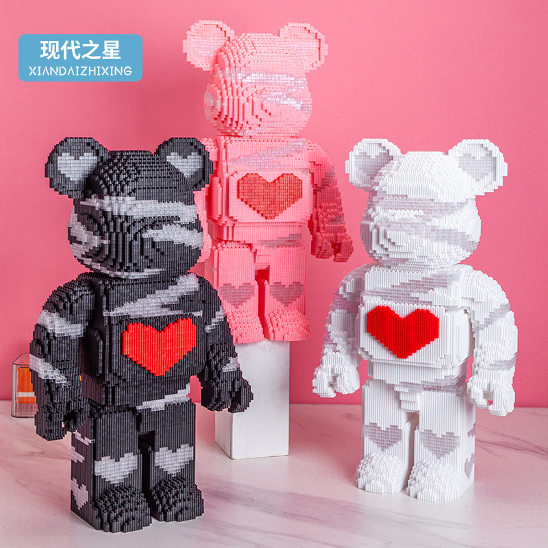 Compatible LEGO Violent Bear building block size particle building block assembly assembly children's educational toy series building gift 402 Application Scenario