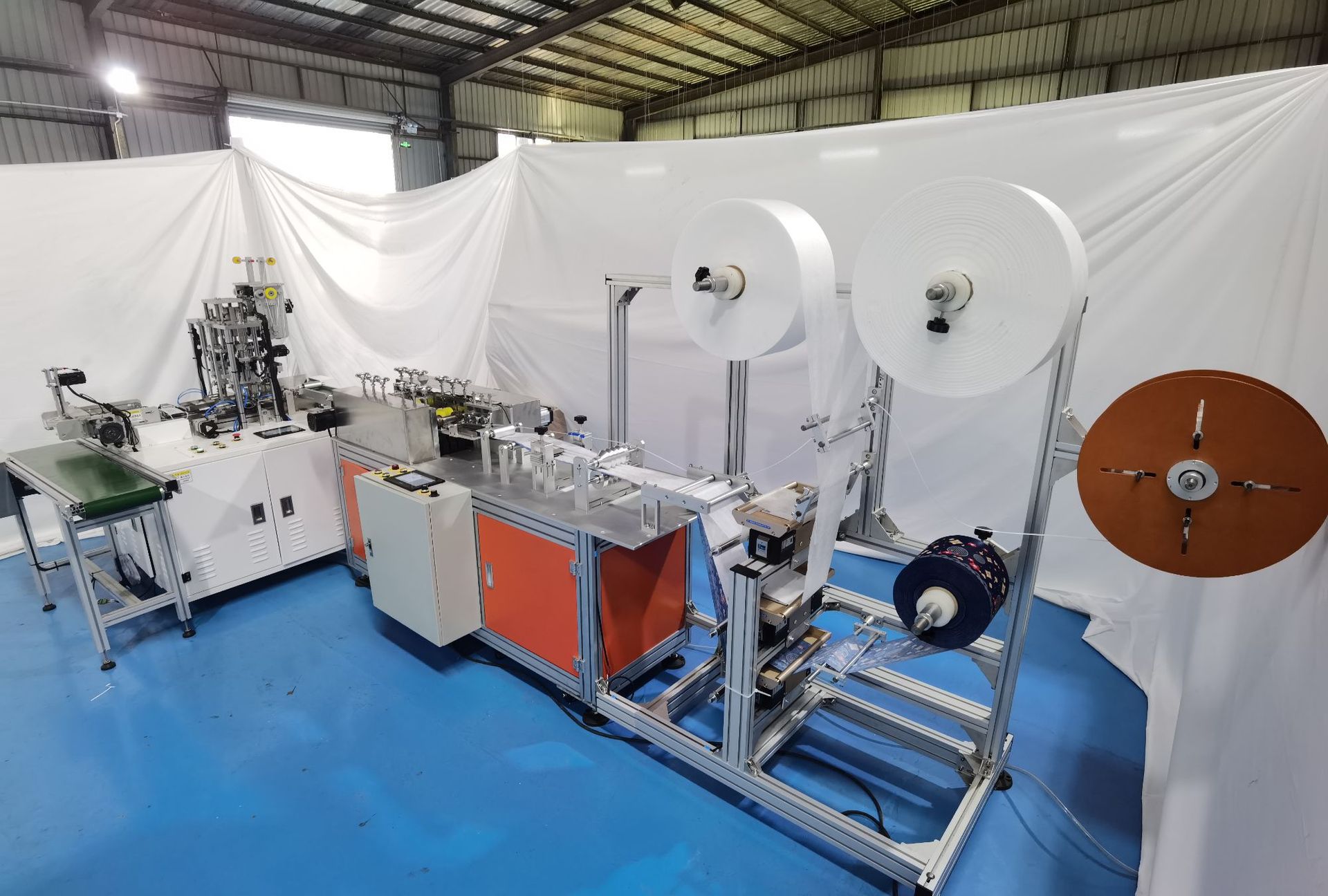 全自动定位口罩机高速一拖一定位口罩机精准定位5伺服130pcs/分钟