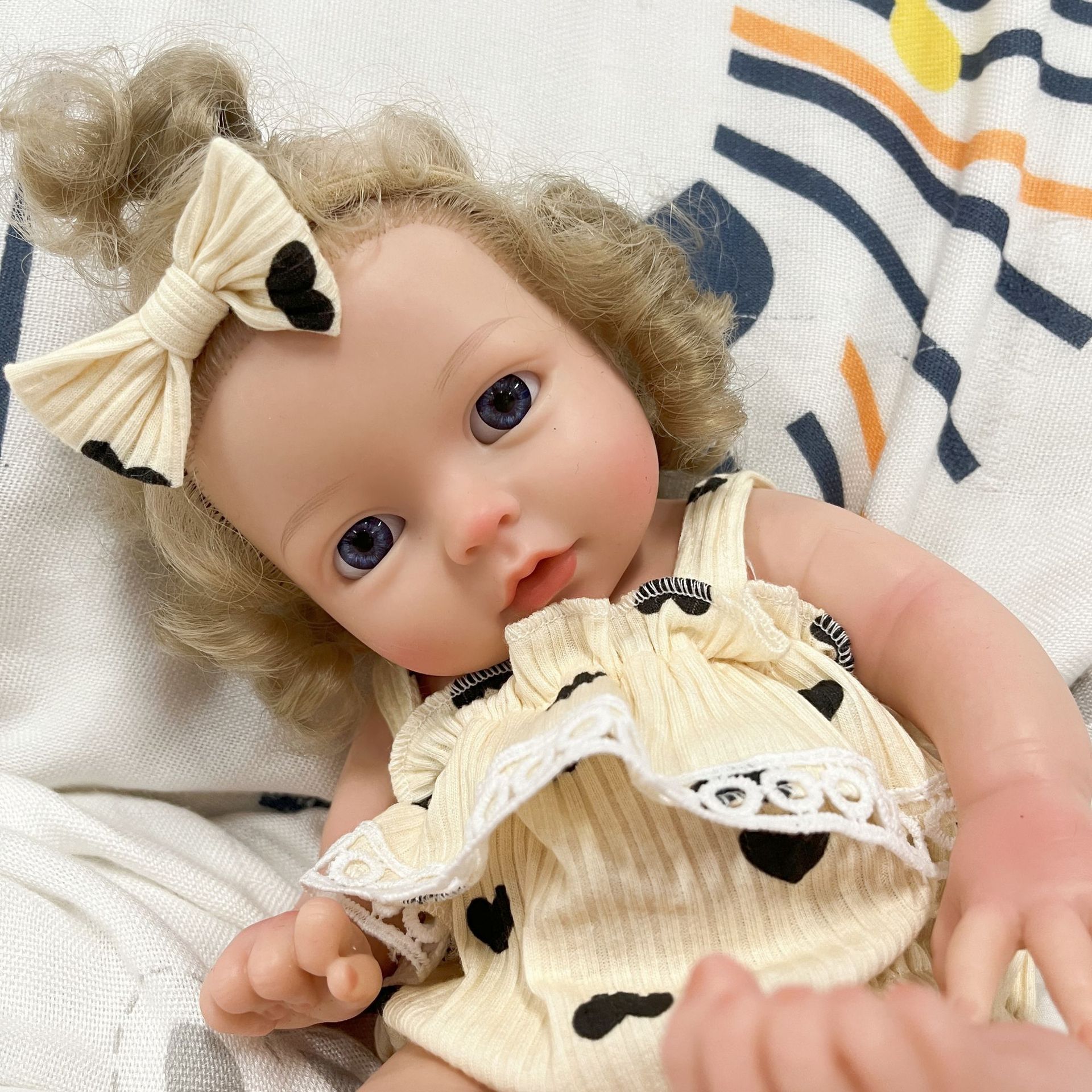 13英寸实心硅胶重生娃娃仿真婴儿可喝水尿尿带湿饮功能工厂正品