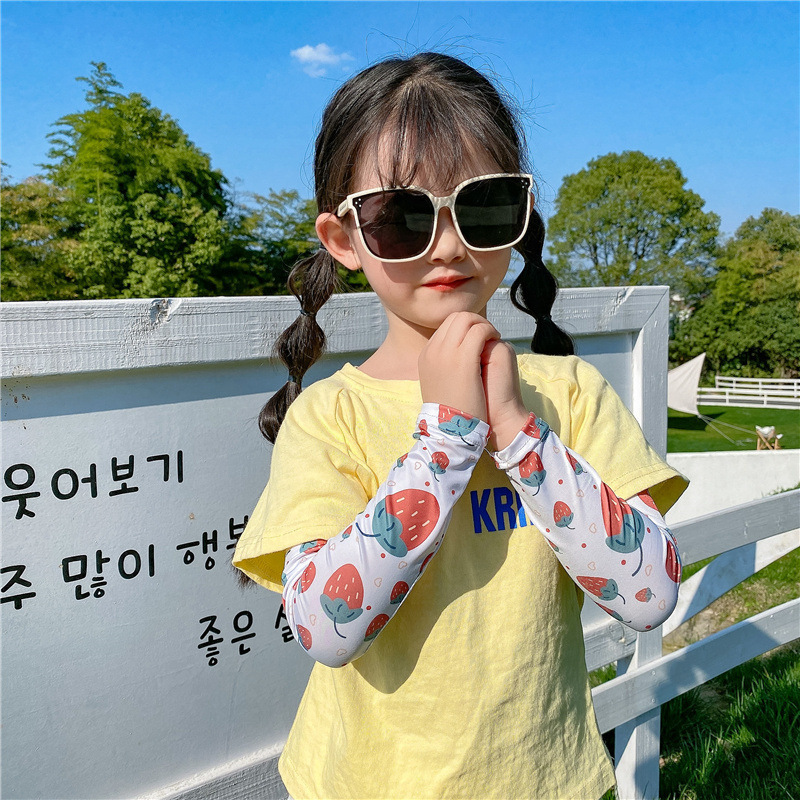 Children's Ice Sleeve Sun Protection Oversleeve Ice Silk Sleeves UV Protection Boys and Girls Outdoor Summer Thin Arm Guard Gloves