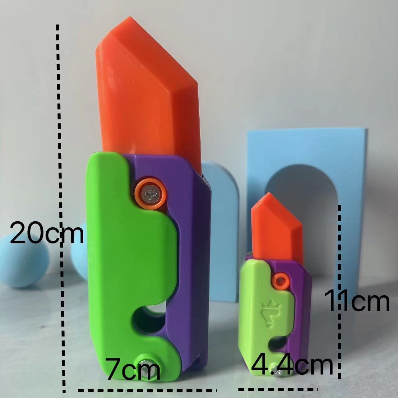 New Giant Gravity Radish Knife Large Deformation Toy Model Children Decompression Toy Plastic Folding Radish Knife