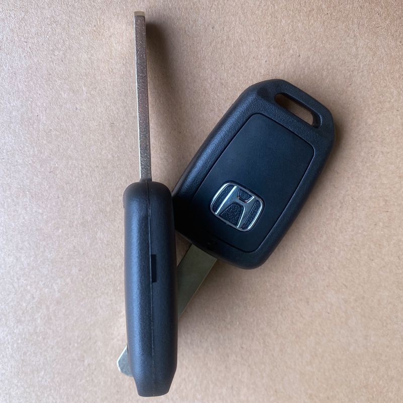 Suitable for Honda 2/3/4 Key Accord Fit Honda Straight Plate Key Shell Car Straight Plate Remote Control Key Shell