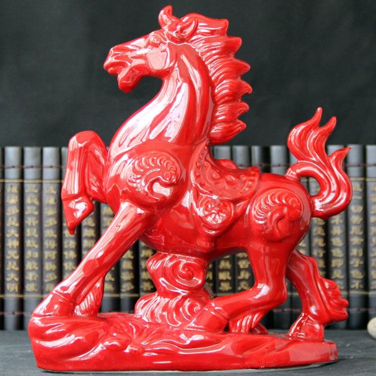 红马摆件陶瓷马风水家居装饰品红色瓷马办公室客厅工艺品礼物批发