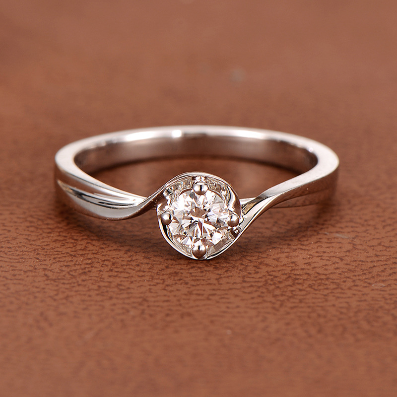 18k白金钻石戒指gia证书30分钻戒女克拉结婚女戒钻戒工厂直销首饰