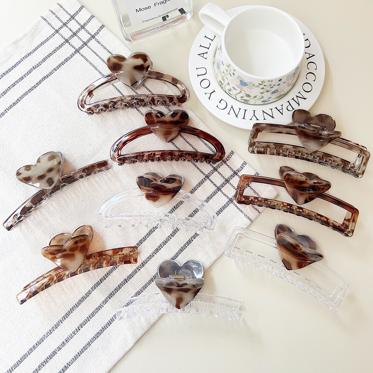 豹纹爱心发夹发卡鲨鱼夹豹纹抓夹头饰批发