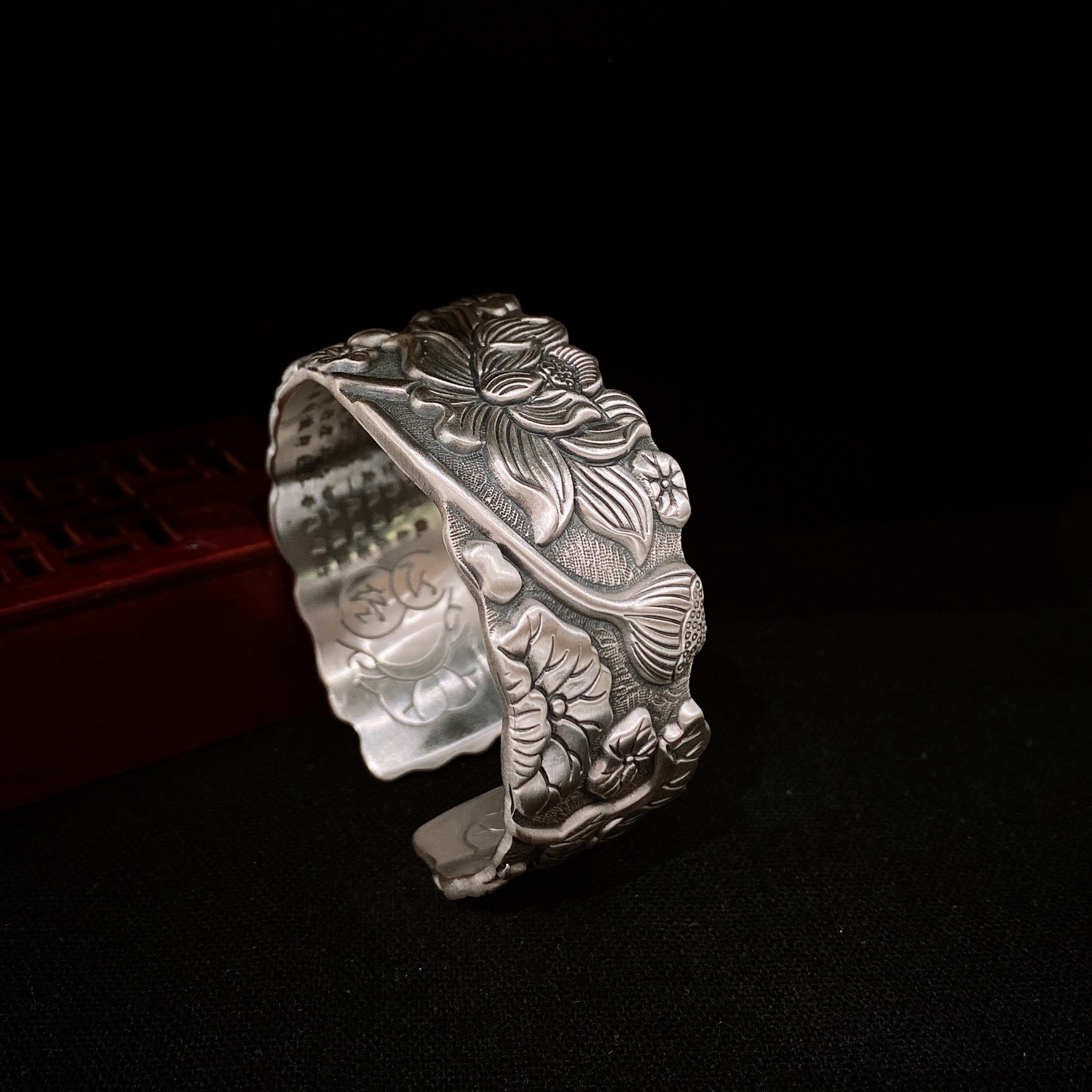 福氏足银999复古高浮雕鱼戏莲花般若波罗蜜心经波浪荷花纯银手镯