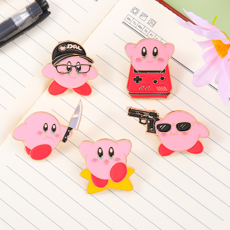 Game Machine Elf Brooch Cute Pink Minipet Game Machine Peripheral Golden M Badge Pin Waist-Tight