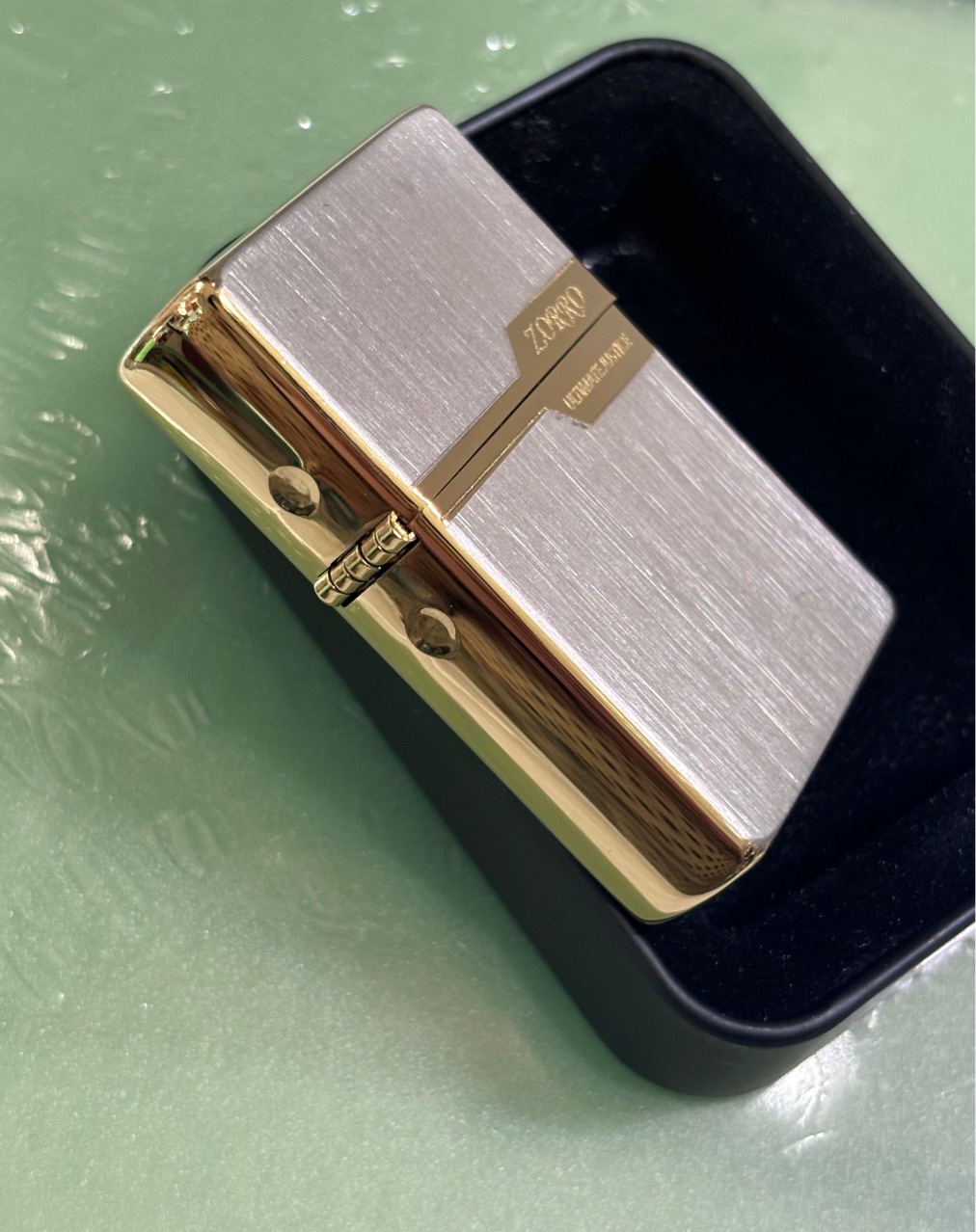 zorro佐罗打火机煤油创意防风朴实标志个性滑轮机间色金拉丝中年