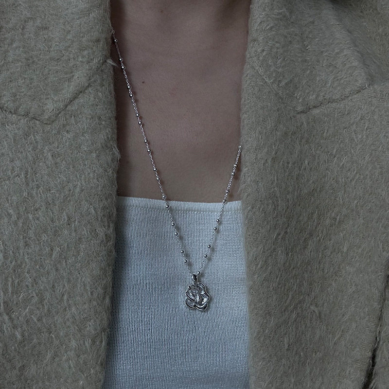 925纯银不规则玫瑰花银珠项链女简约时尚个性韩国代购毛衣链0407b