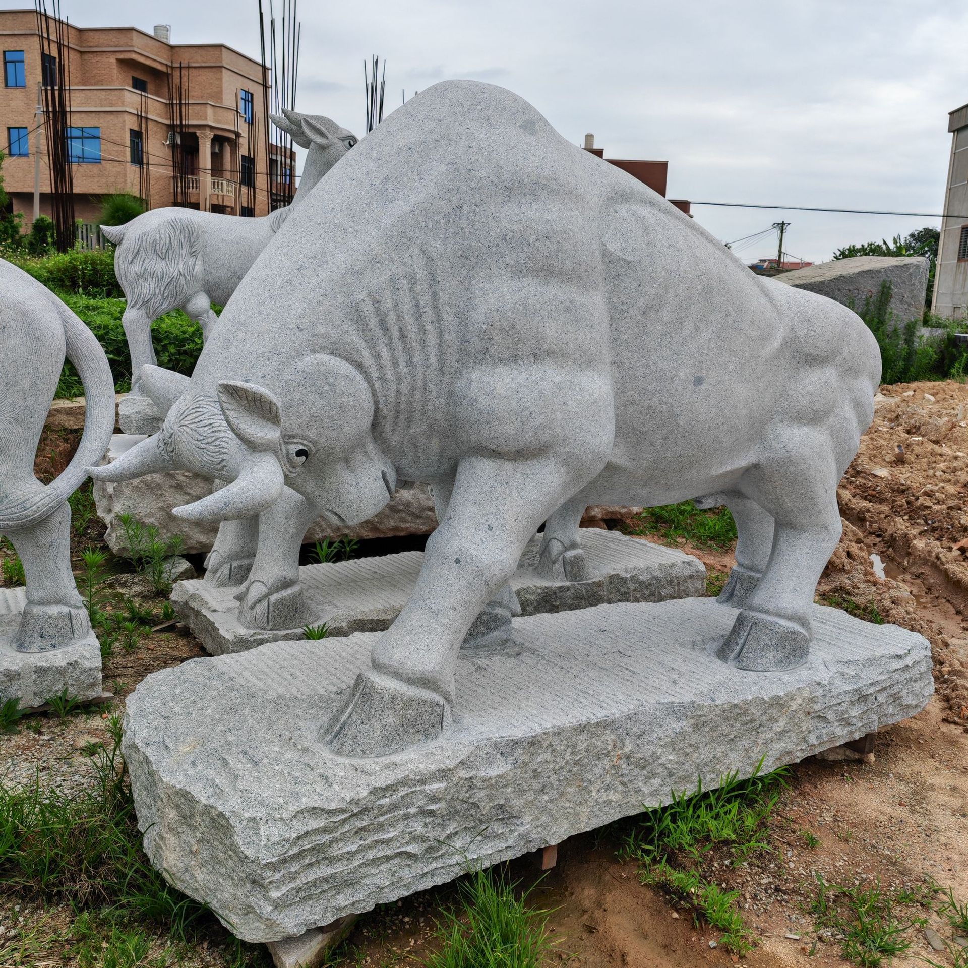 石牛摆件招财石雕牛青石风水牛石头牛镇宅生肖牛华尔街水牛孺子
