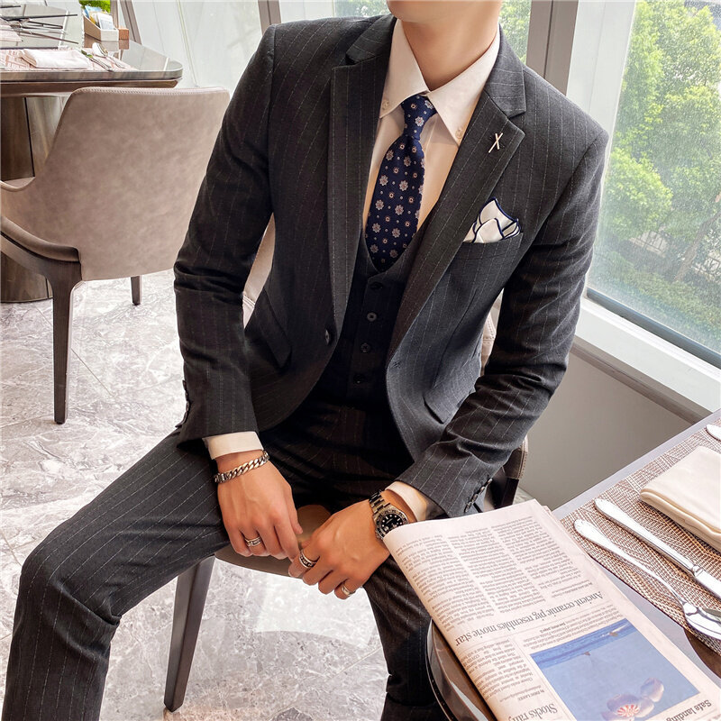 西服套装男条纹商务正装韩版潮流修身帅气新郎结婚礼服西装三件套