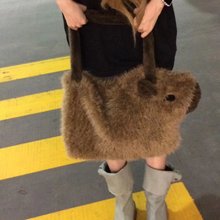 豚豚包2023卡皮巴拉包包毛毛包冬季大容量单肩包女包毛绒包托特包