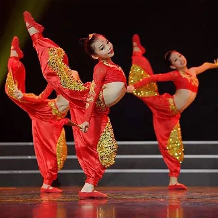 少年志元旦中小学生红色舞蹈演出服儿童古典舞服中国风民族扇子舞