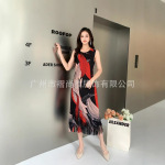 厂家直供2025夏季新款印花拼色时尚无袖流苏百搭褶皱背心连衣裙