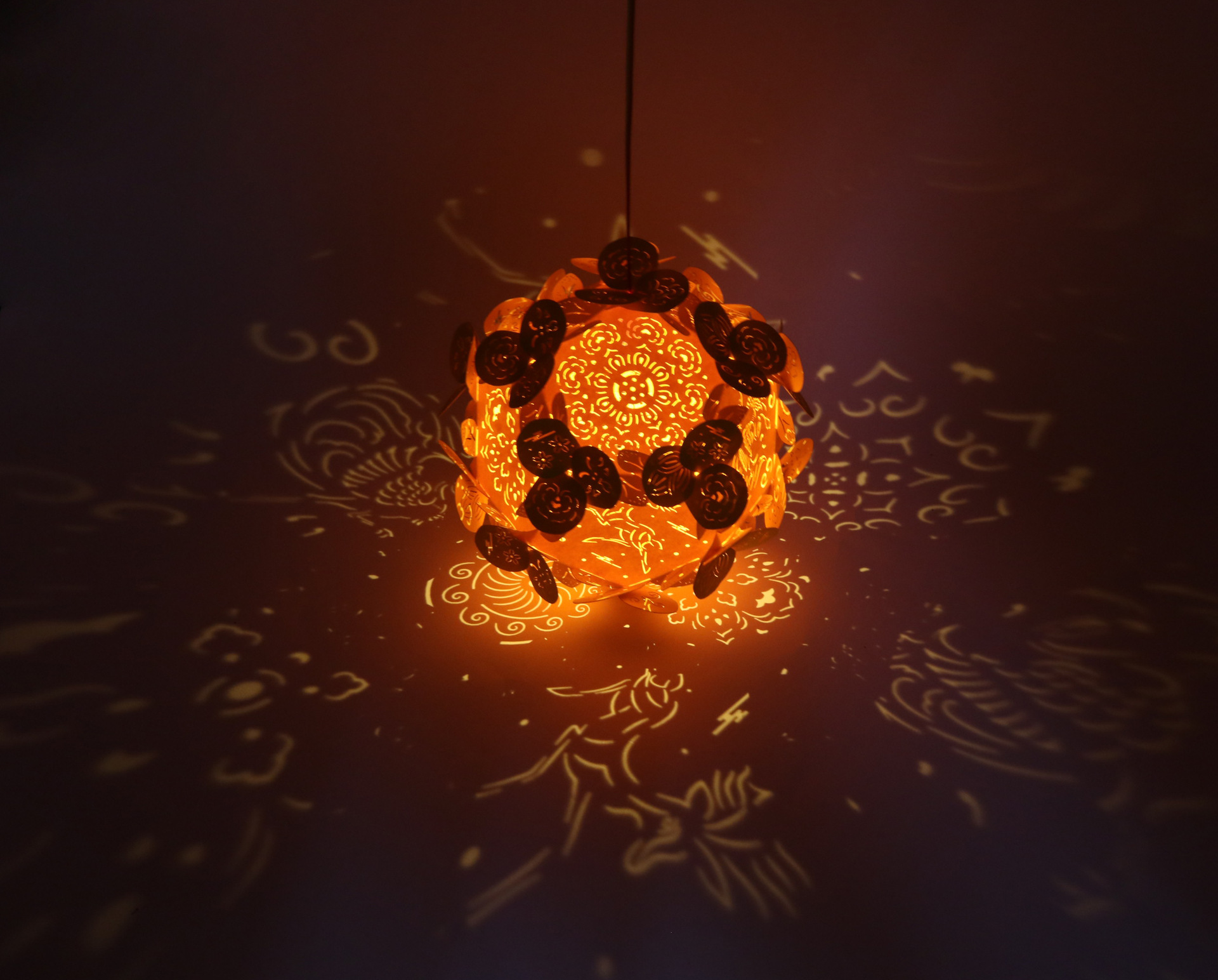 元宵新年儿童手提炫彩花灯灯笼发光diy材料亲子手工创意传统纹样