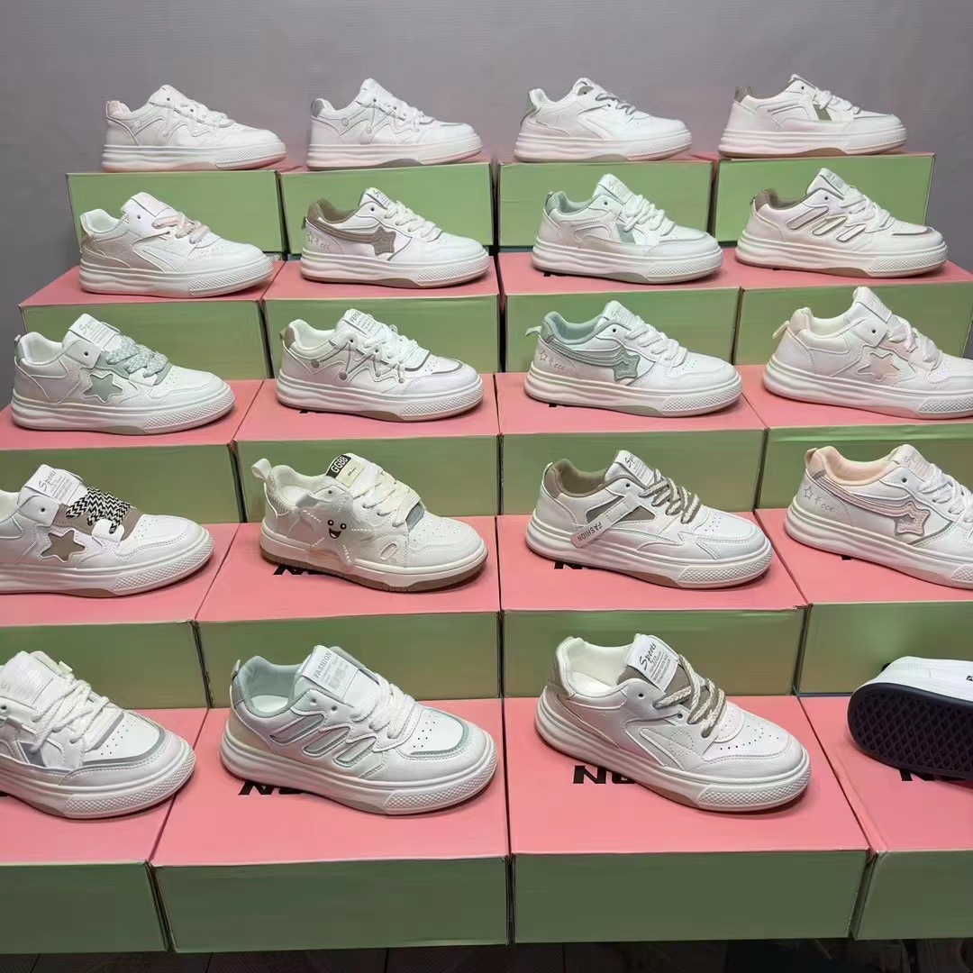 鞋子批发库存星星板鞋女运动鞋品牌女鞋尾货鞋新款女鞋断码鞋批发