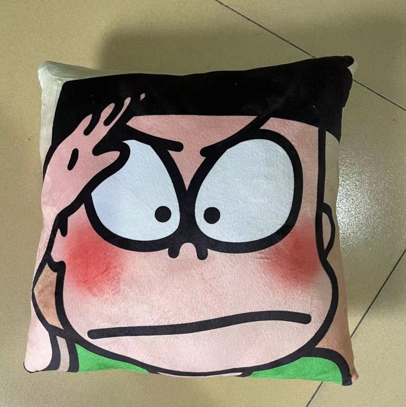 新款抖音红人骨川小夫salute敬礼抱枕机器猫毛绒靠垫 一件代发