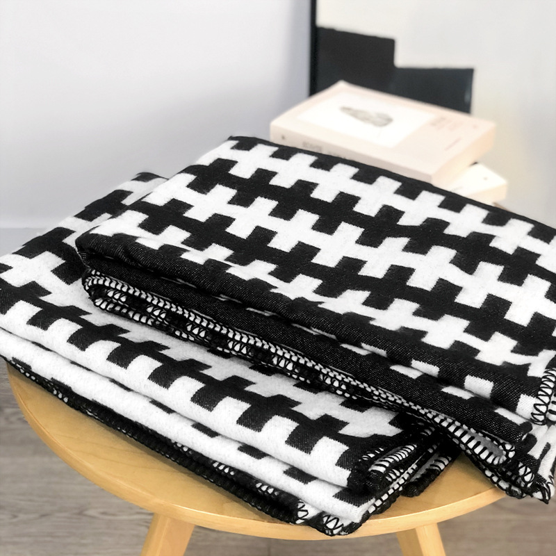 Nordic Style Black and White Plaid Sofa Cover Large Blanket Office Blanket Knitted Model Room Bed Set Bed Runner Decorative Blanket