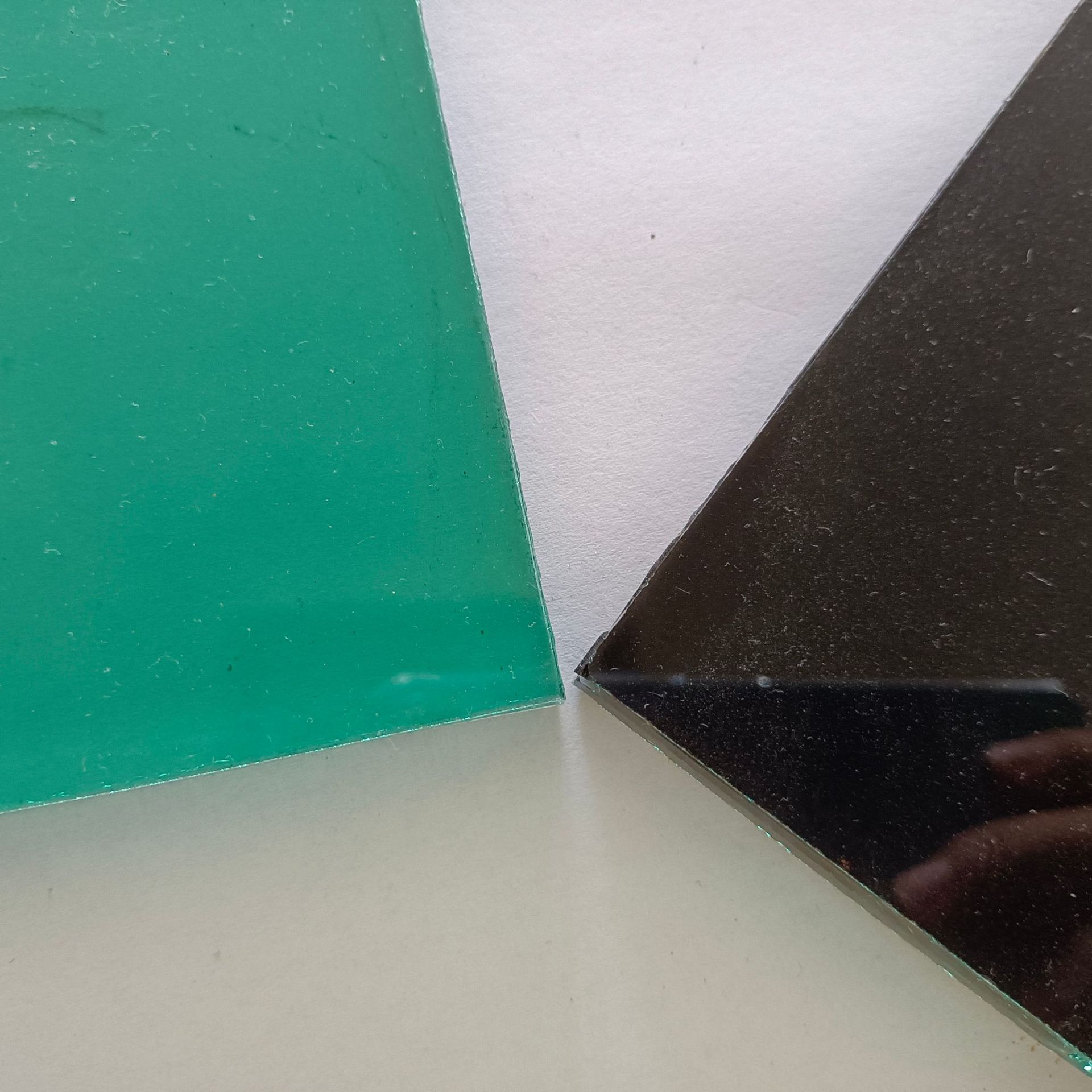 pvb胶片安全夹层玻璃厂家 防划楼梯地板夹胶玻璃 防飓风玻璃围栏