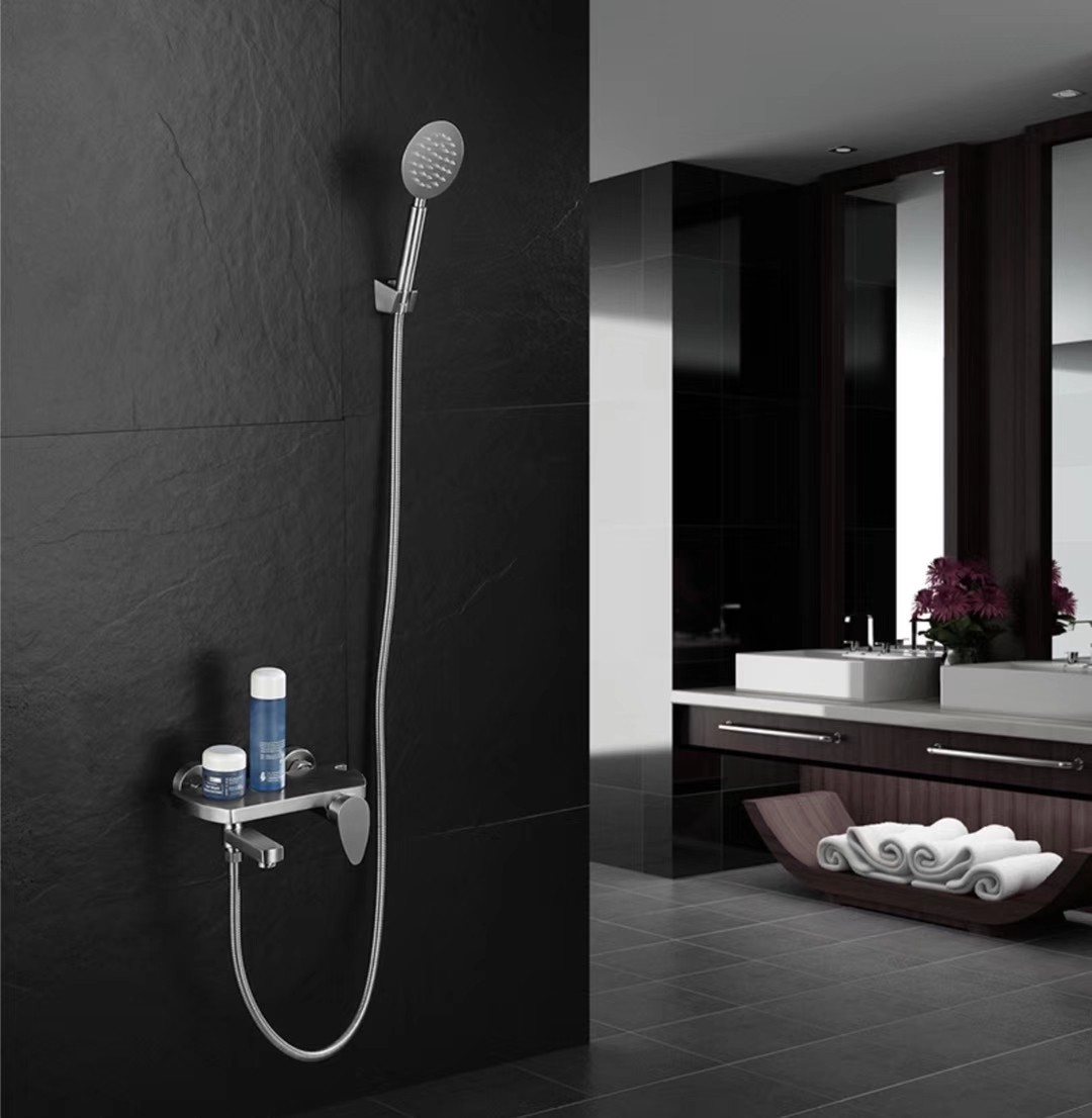 电热水器雨淋默认镀铬独立站免打孔金属复古冷热现代简约淋浴套装