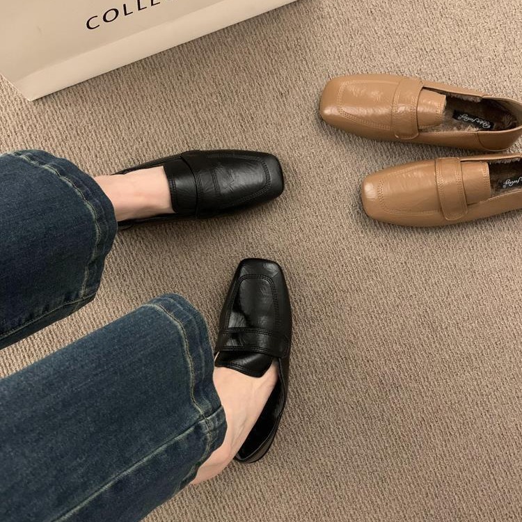 时尚复古一脚蹬方头加绒乐福鞋女2024秋冬新款单鞋黑色平底小皮鞋