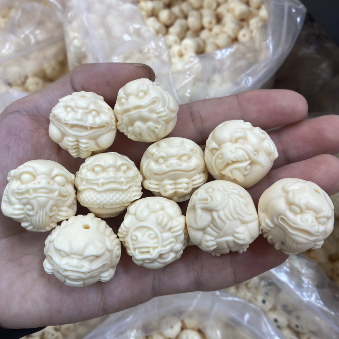 天然象牙果雕刻国潮龙年元素龙生九子文玩配饰diy手串盘玩手链