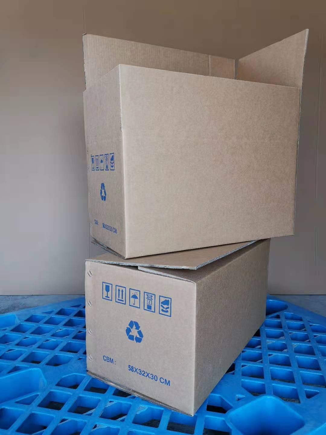 美加美 美卡 双瓦加强加固半全摇盖物流箱周转纸箱