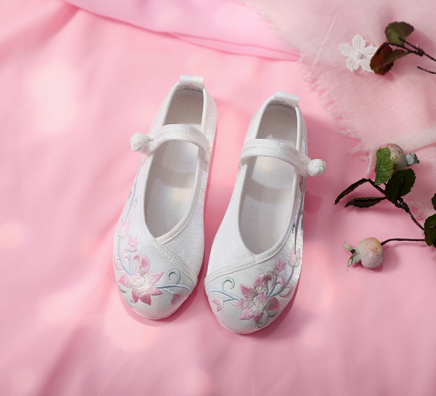 瑞香 儿童汉服鞋女童绣花鞋老北京布鞋宝宝唐装中国风舞蹈鞋子女