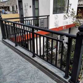 铝合金楼梯扶手立柱隆盛正鑫铝合金栏杆阳台护栏网室内室外铝艺楼梯