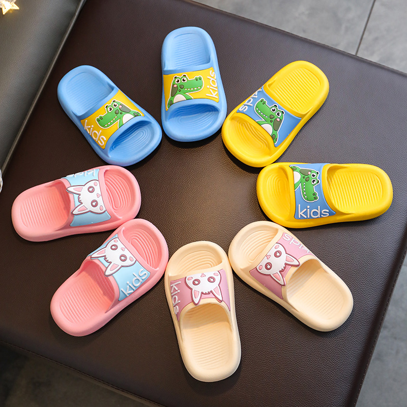 Children's Slippers Summer Trending Cartoon Cute Thickening Non-Slip Soft Bottom Home Children Baby's Bathroom Sandals