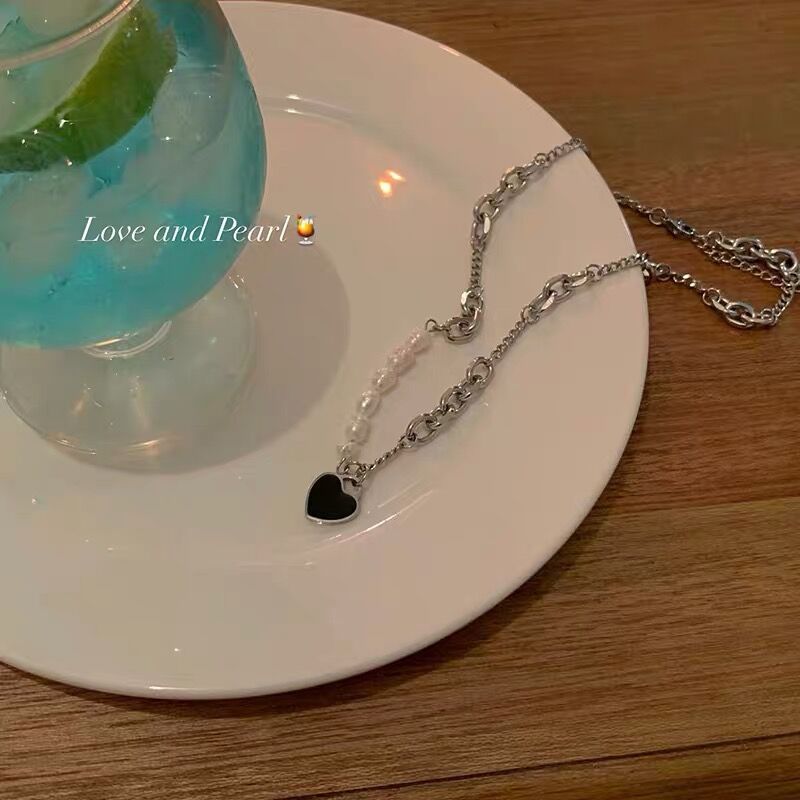 Baroque Pearl Black Love Necklace Female Graceful Online Influencer Stitching Accessories Light Luxury Minority Design Sense Clavicle Chain