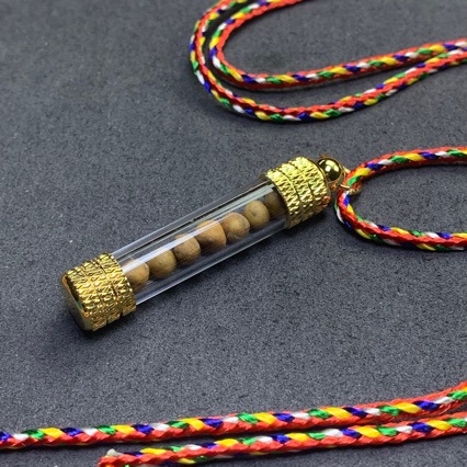 西藏黄龙宫舍利子嘎呜瓶,西藏白龙宫舍利子嘎呜瓶颜色支付方式买家