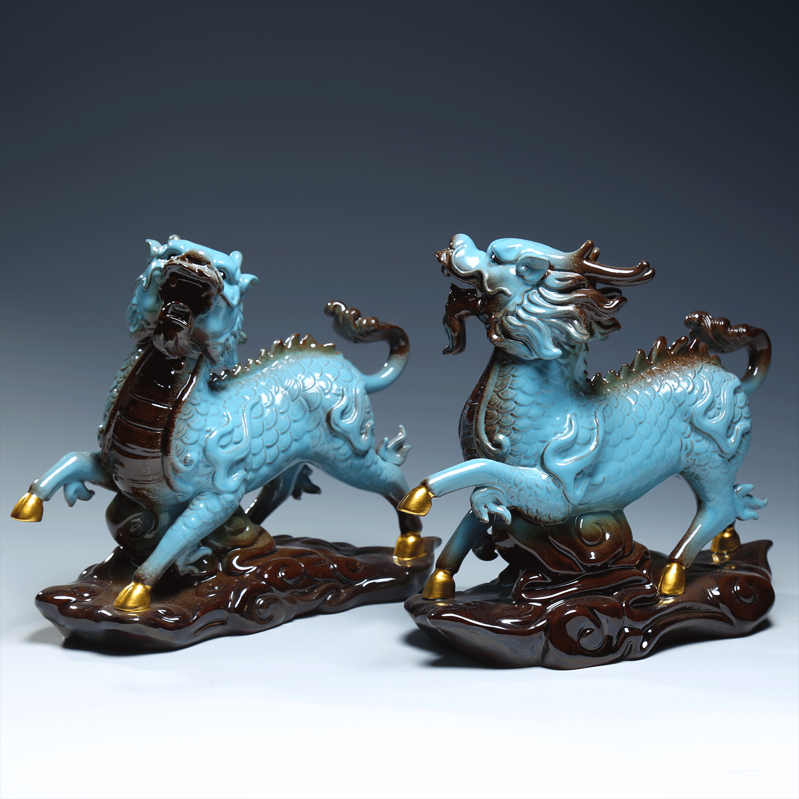 上美陶瓷麒麟摆件一对家用财富麒麟踩八卦麒麟办公室客厅装饰品