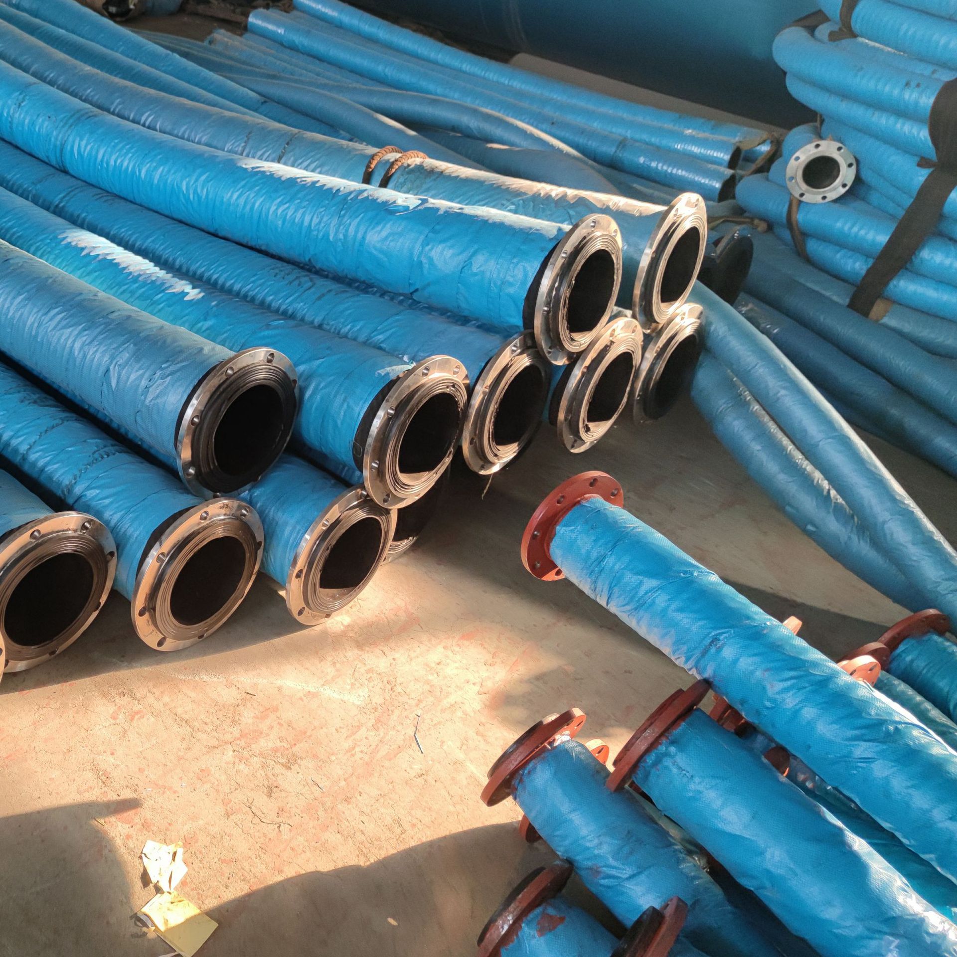 高压吸水排水钢丝胶管压力吸排胶管加线输水橡胶管低压法兰胶管