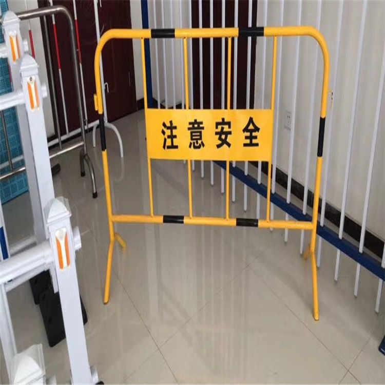 施工铁马护栏市政道路警示锌钢防护栏工程临时隔离栏交通设施围挡