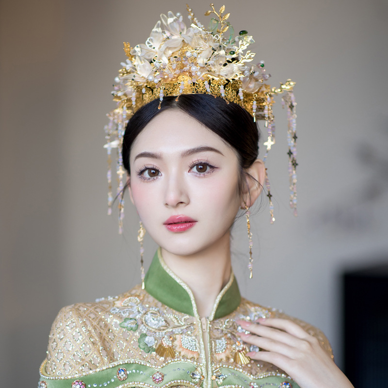 新娘秀禾头饰2023新款红色中式简约大气高级凤冠流苏结婚重工婚礼