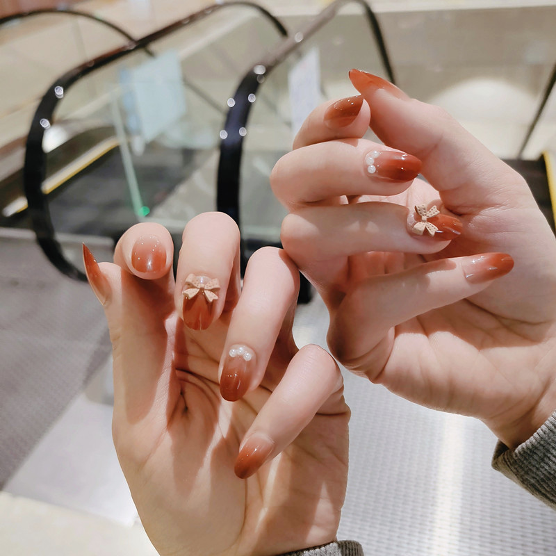 假指甲贴片破茧成蝶指甲贴圆头珍珠蝴蝶结美甲片成品显白穿戴甲片