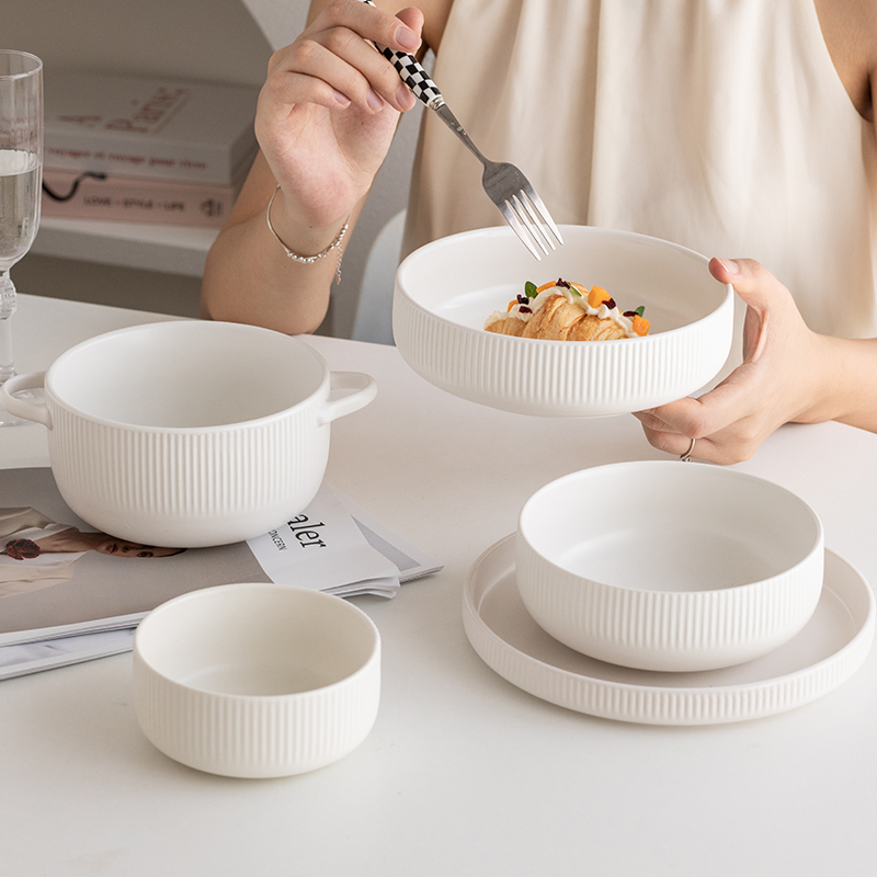 〖百搭款~迪卡系列〗白色竖纹陶瓷碗西餐盘子简约浮雕餐具