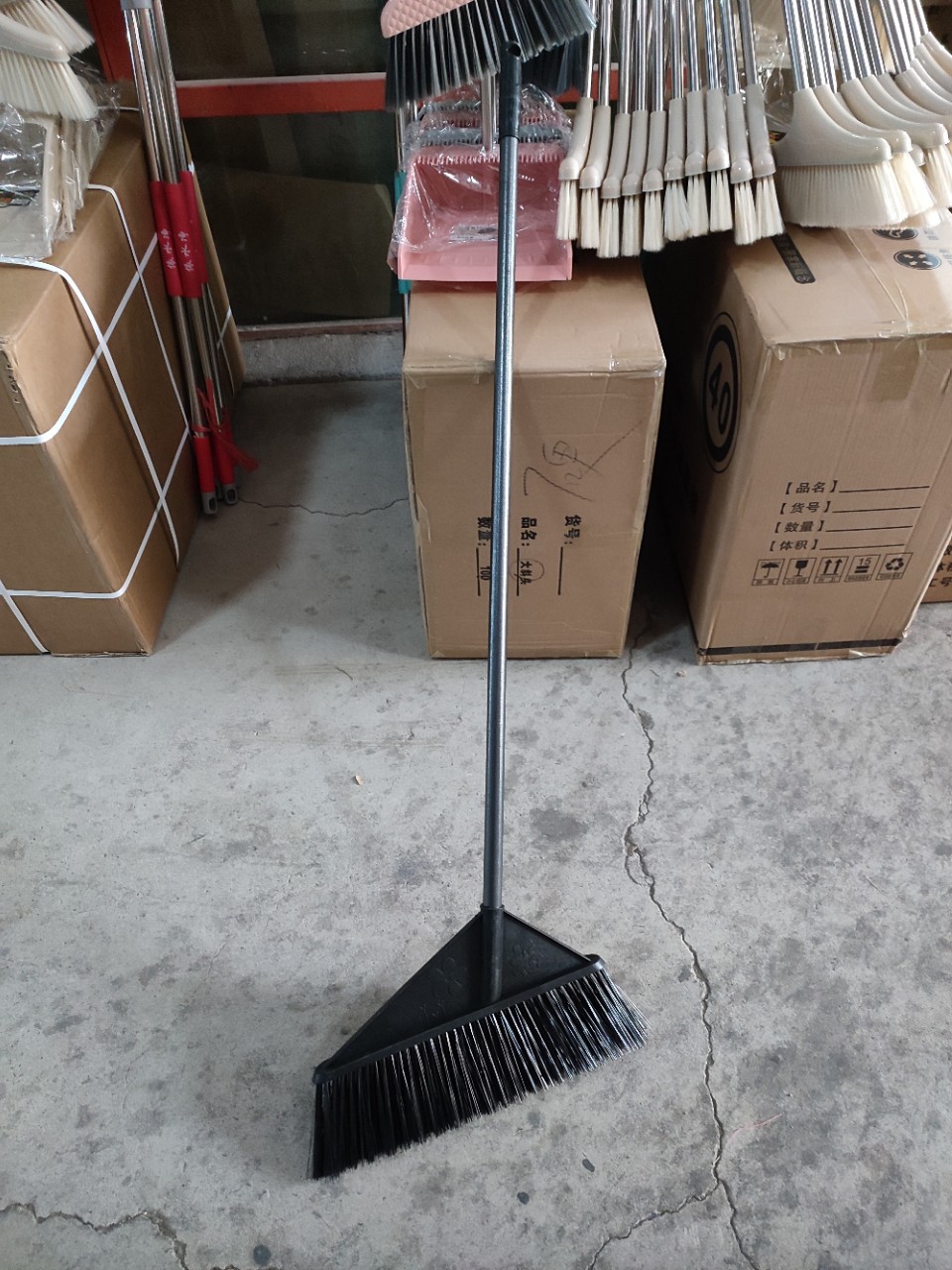 号笤帚芒草扫把工厂学校室内外扫帚批发相似店铺>进入本店铺>厂房面积