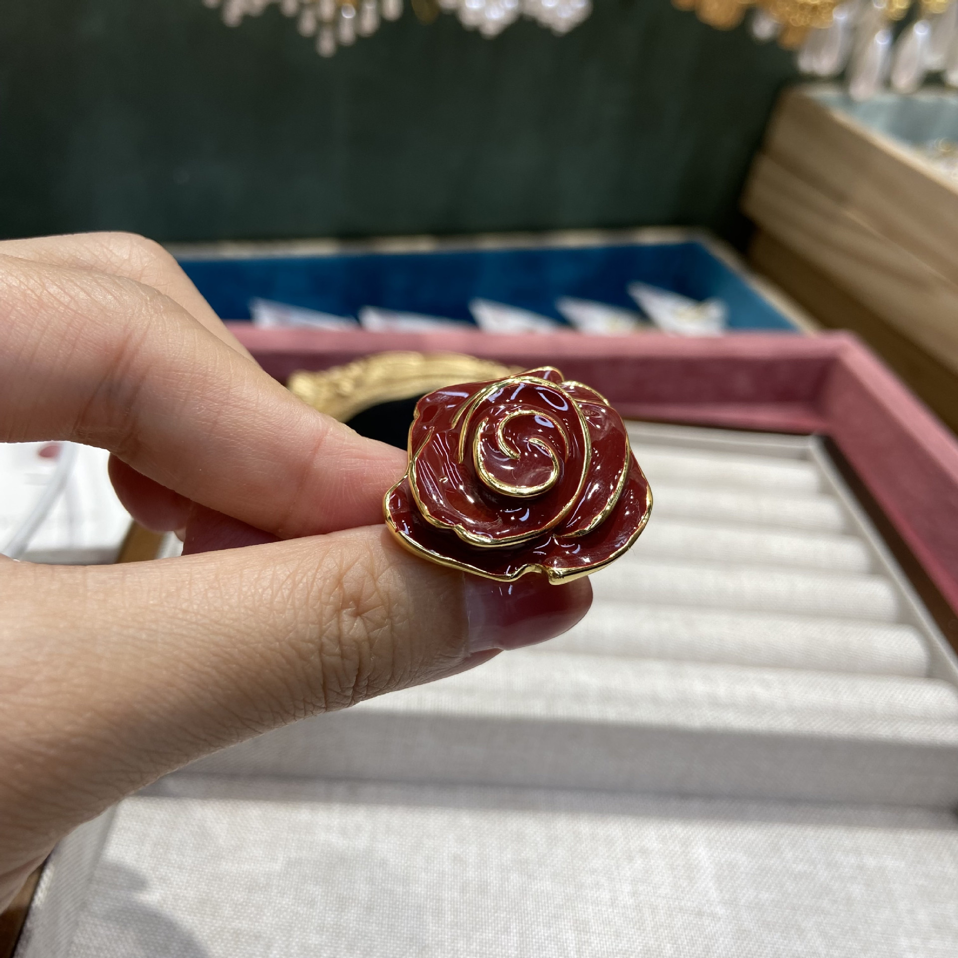 安哥拉红珐琅滴油玫瑰花戒指