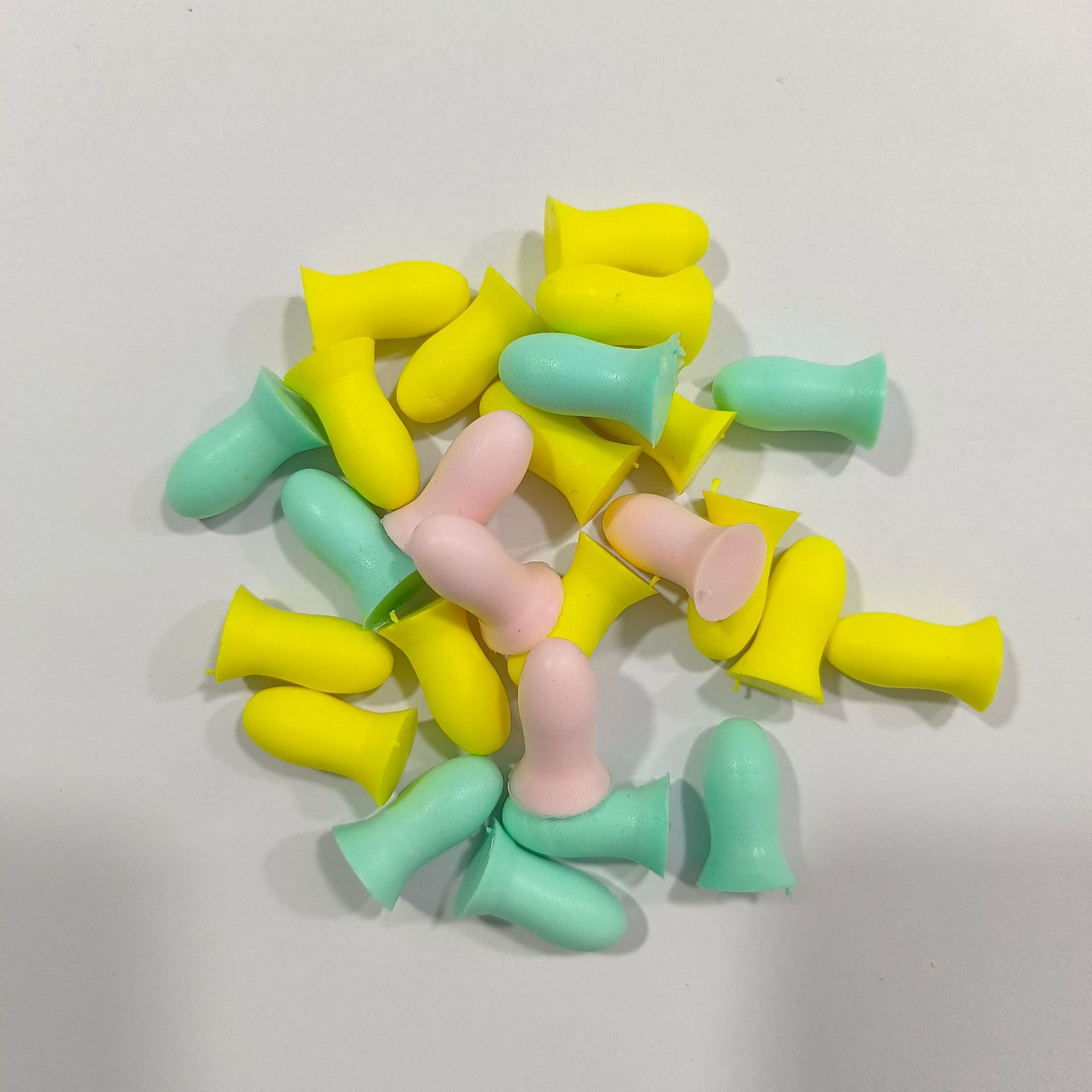 大卖微瑕疵小腰型一次性隔音海绵睡眠降噪耳塞