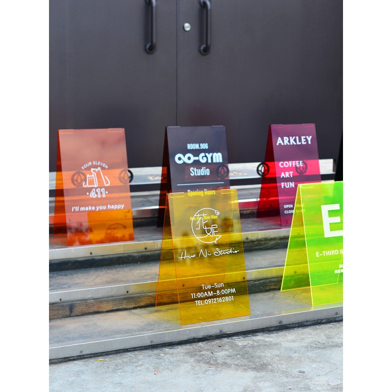 三角立式广告牌亚克力uv服装店咖啡店门口落地招牌立牌展示架